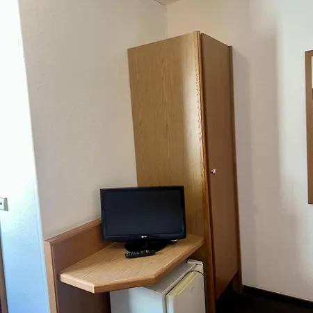 Feuerbacher Hof فندق