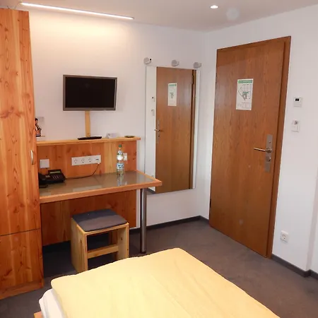 Feuerbacher Hof Hotell 2*